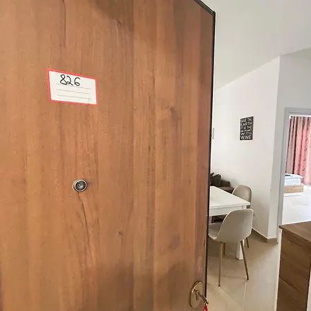 Balkan Bliss 826 Inn *