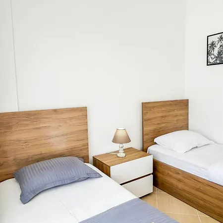 Balkan Bliss 826 Inn *
