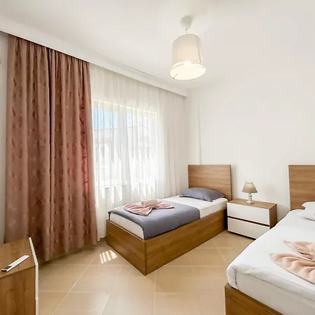 Balkan Bliss 826 Inn Golem (Tirana)