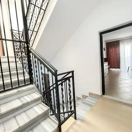 Balkan Bliss 826 Golem (Tirana)