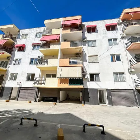Balkan Bliss 826 Inn Golem (Tirana)
